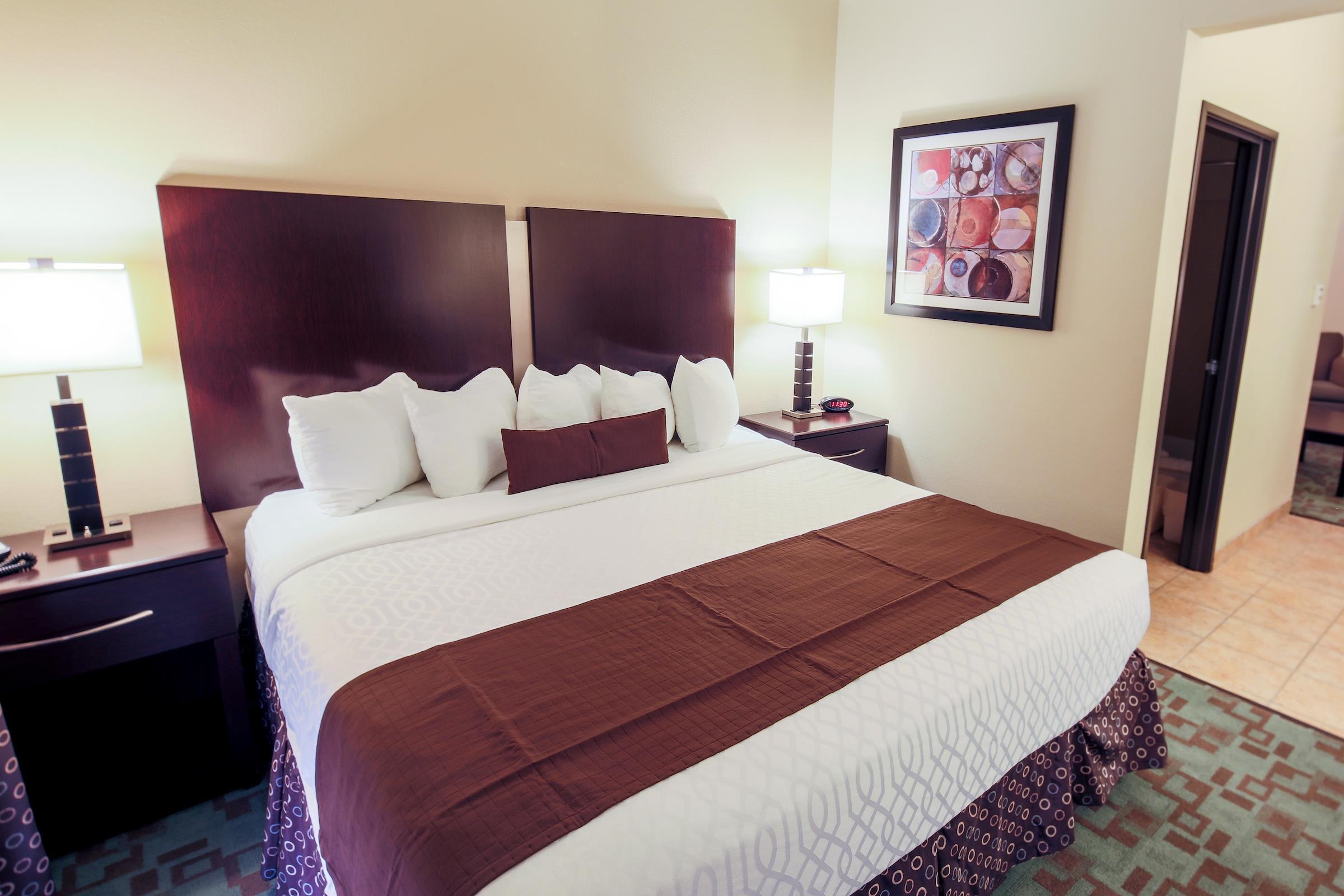 Best Western Plus Eastgate Inn & Suites Wichita Ngoại thất bức ảnh