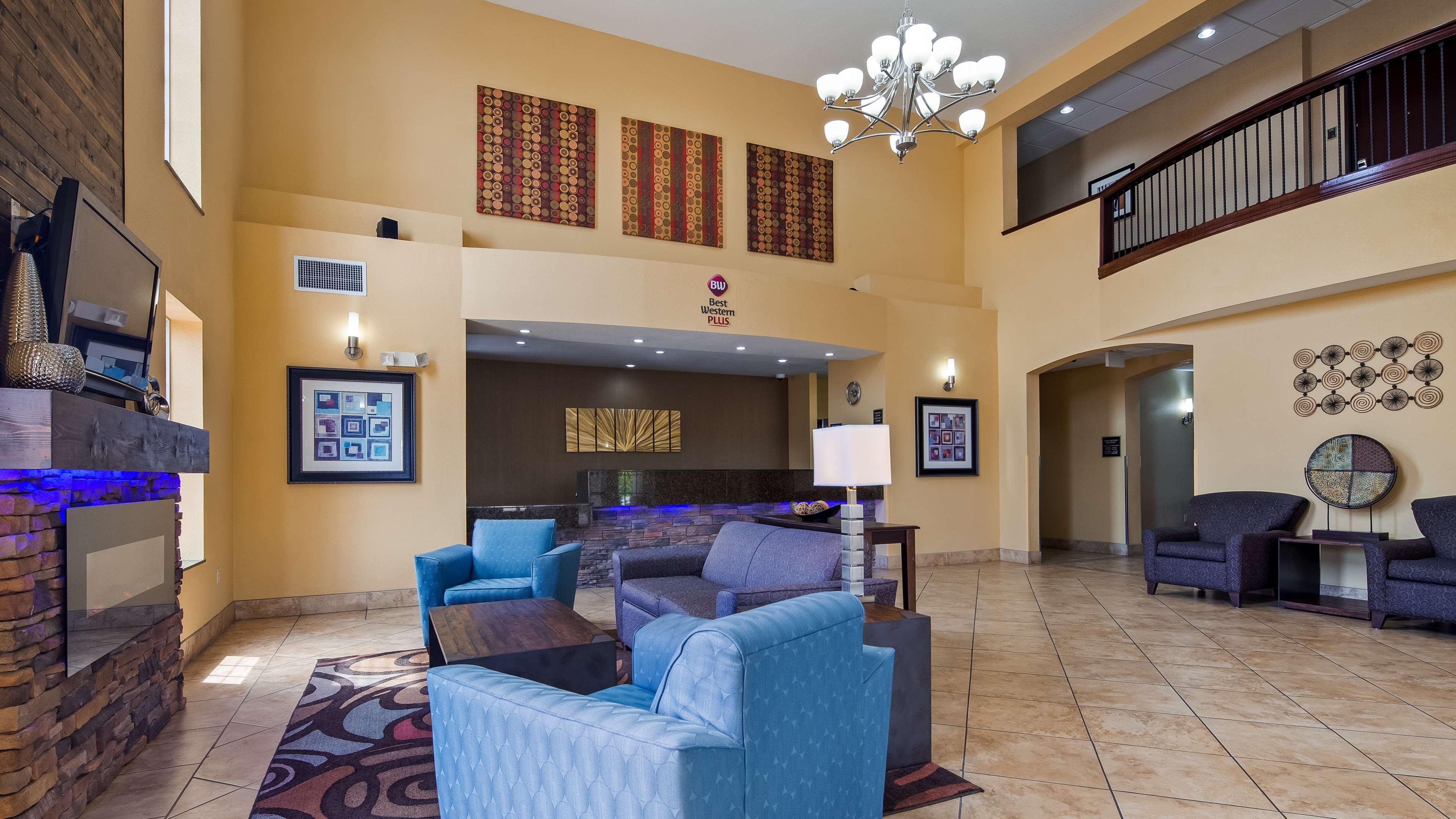 Best Western Plus Eastgate Inn & Suites Wichita Ngoại thất bức ảnh